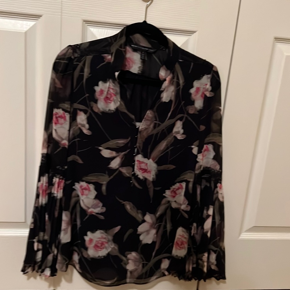 White House Black Market floral top